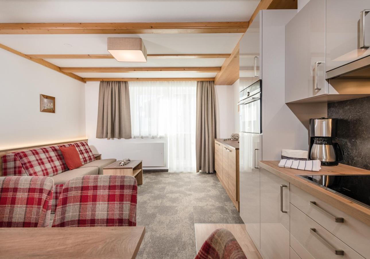 Apartments & Garni Alpenrose Obertauern Exterior foto